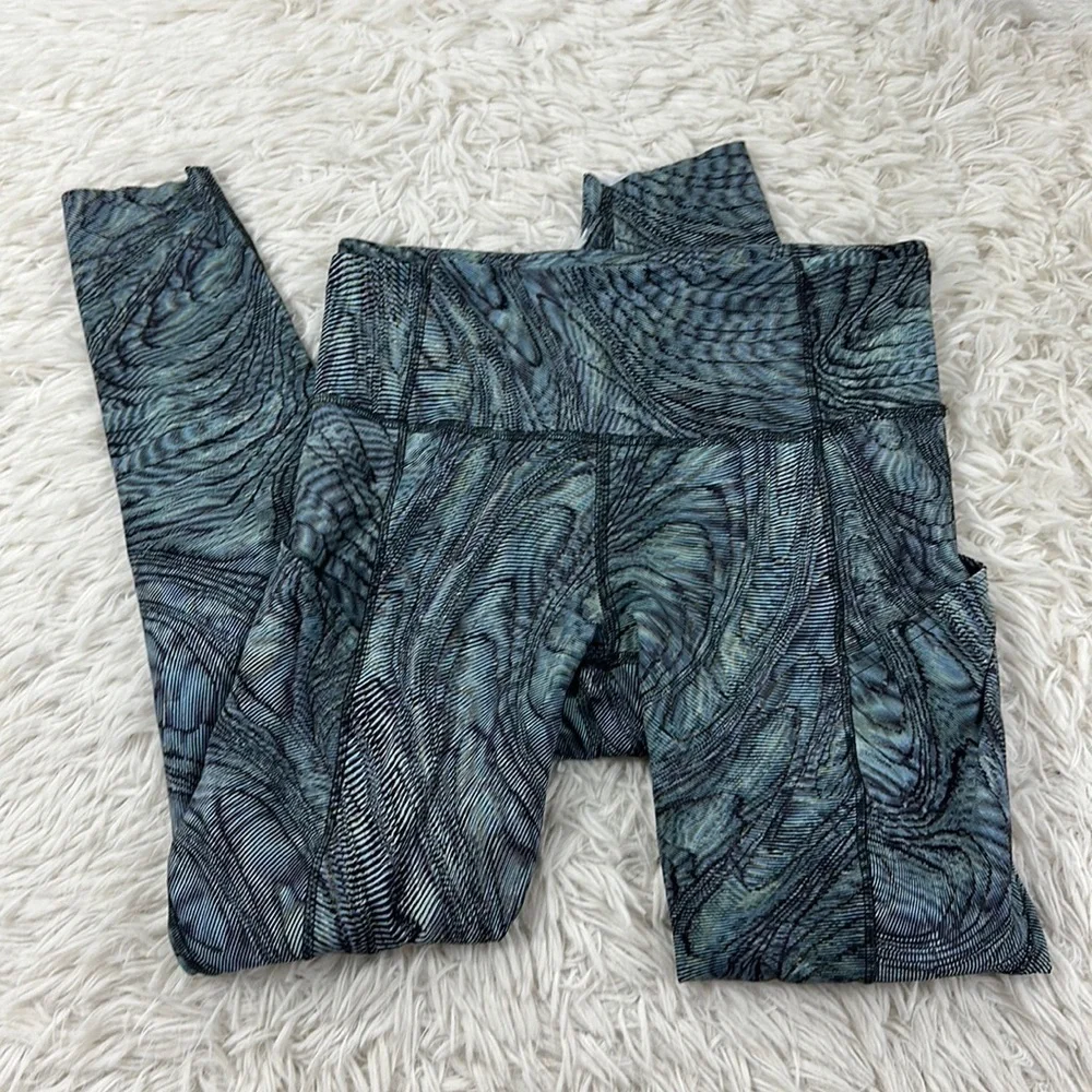 Lululemon Fast and Free Tight 25